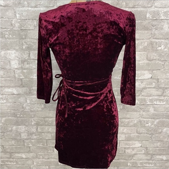 TOBI Wrap it Up Velvet Dress - Picture 6 of 8